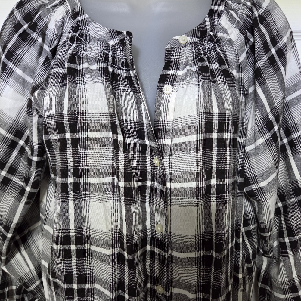 LOFT Black and White Plaid Top
